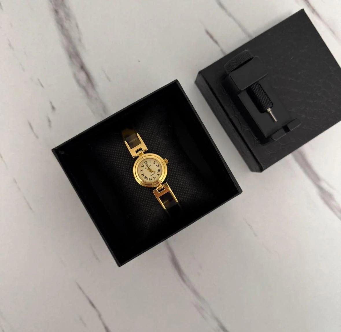 Gold old money brown resin watch | vintage inspired