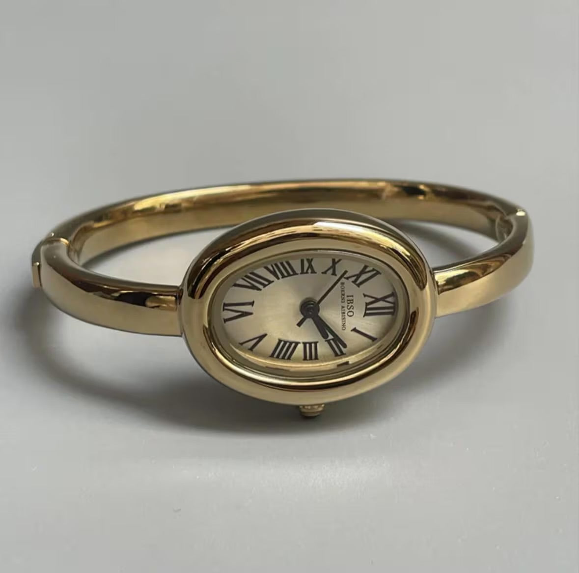 Gold bangle watch watch | Vintage inspired