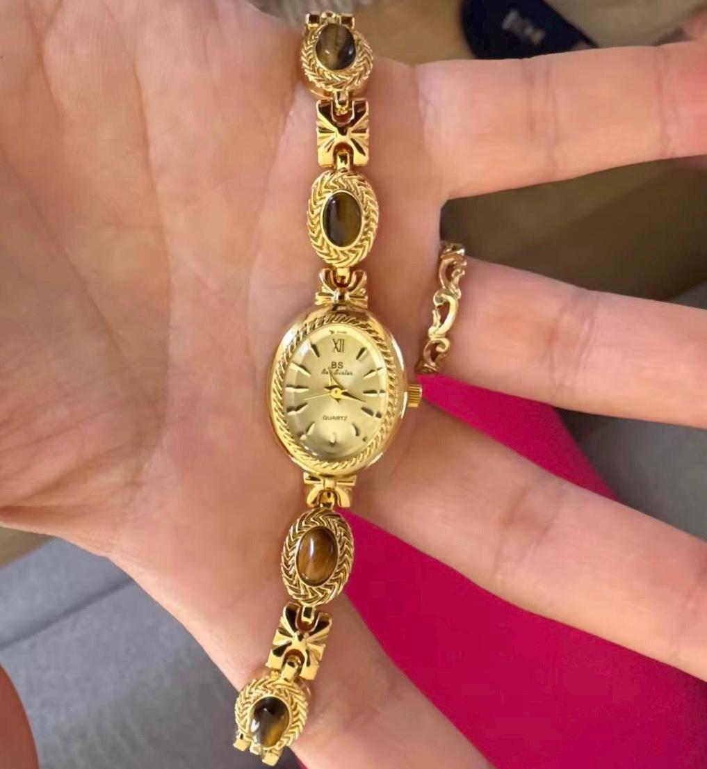 Montre vintage œil de tigre, montre femme délicate et ancienne