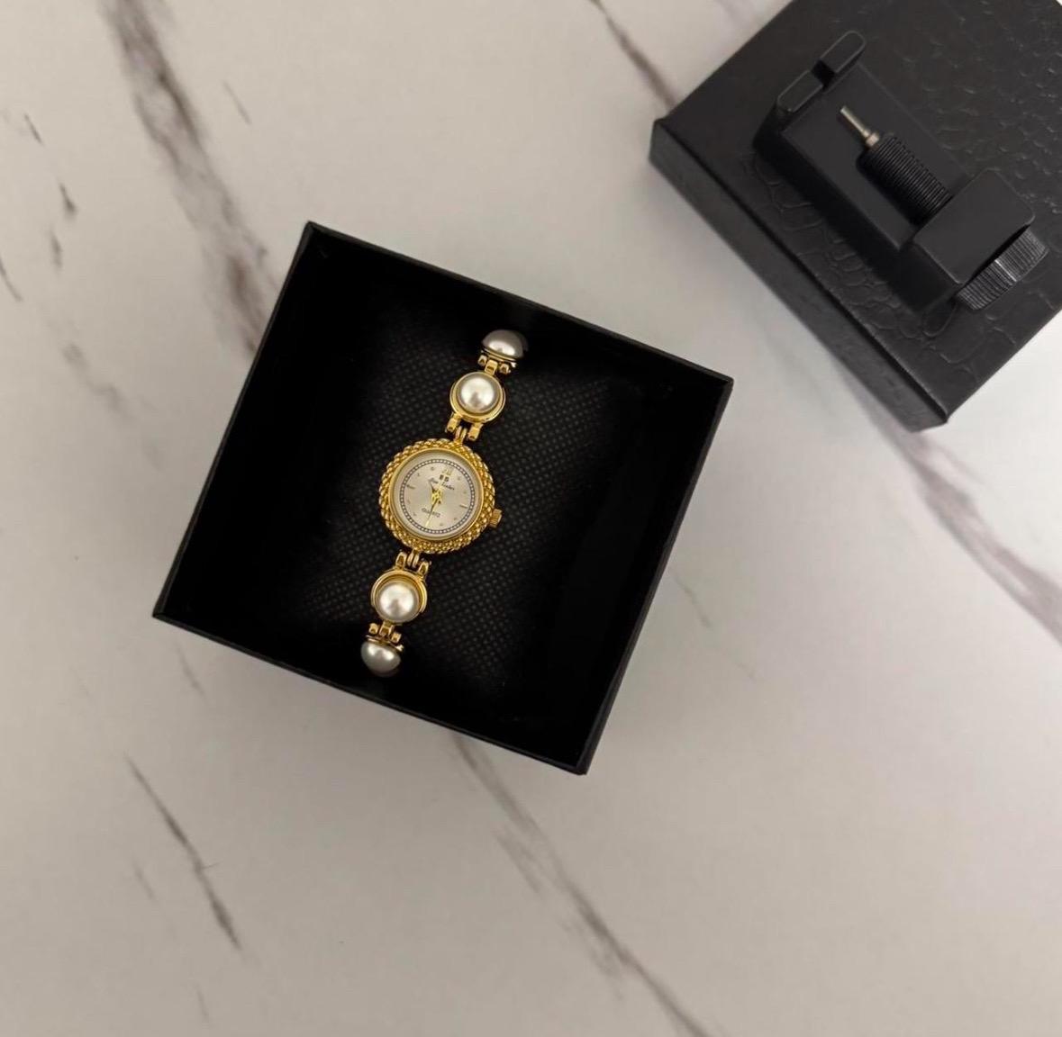 Vintage pearl Watch, Women Gold Watch