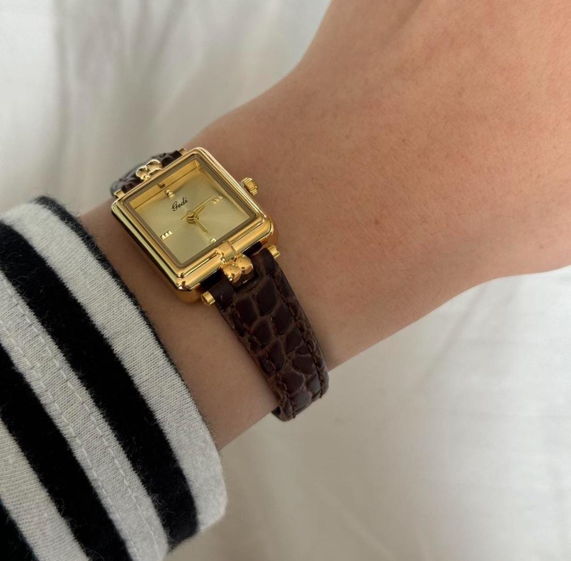 Vintage dainty gold watch