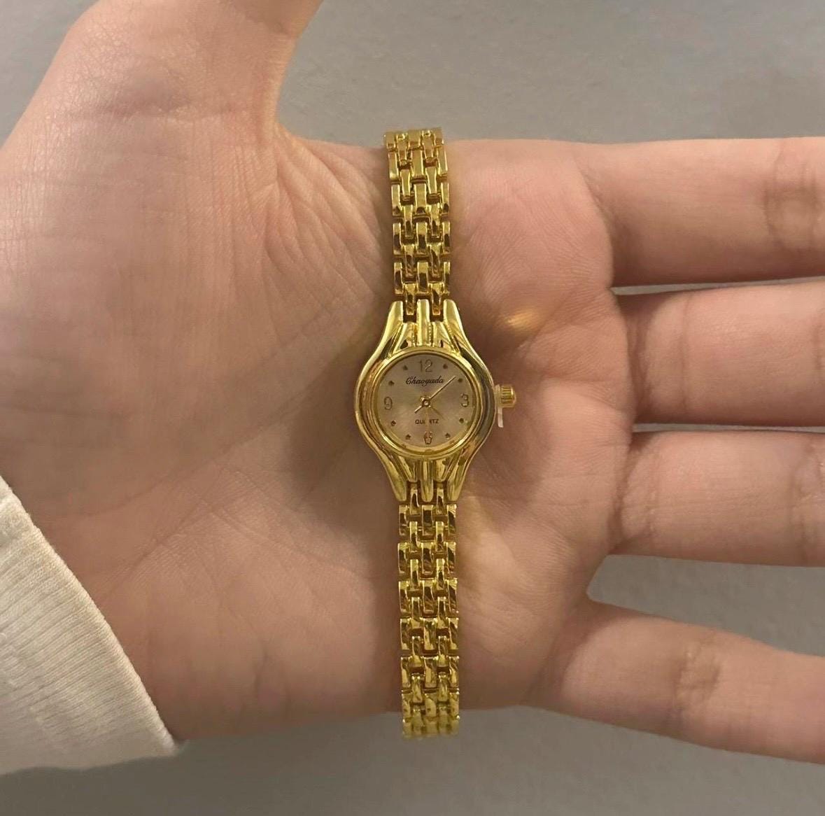 Vintage Gold Watch minimalist