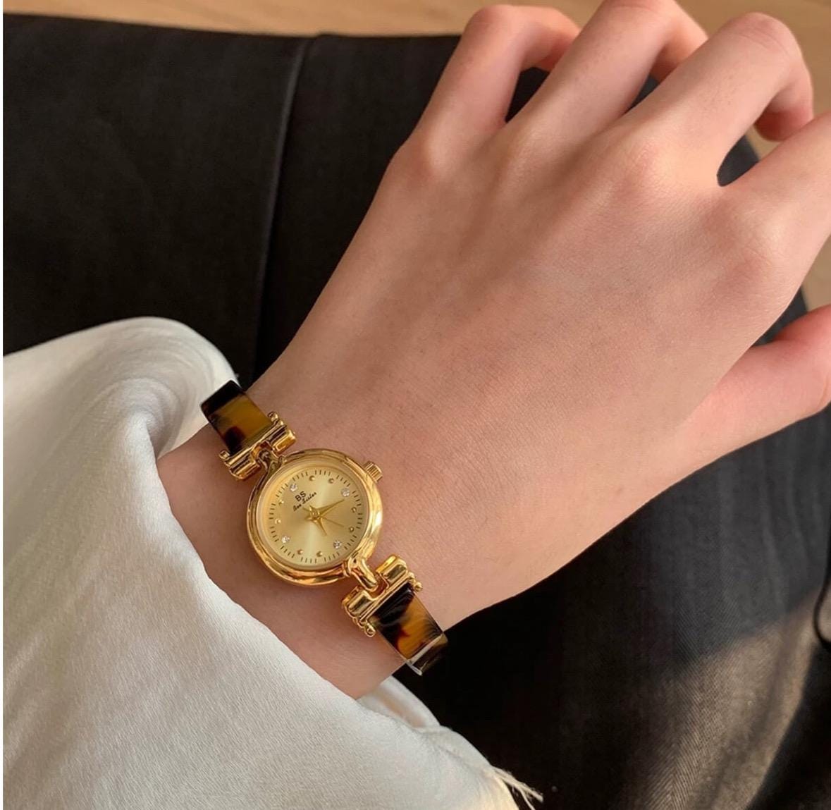 vintage gold watch,dainty watch,resin brown watch,old money watch