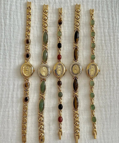 Montre vintage en or délicat, montre pour femme avec pierres précieuses