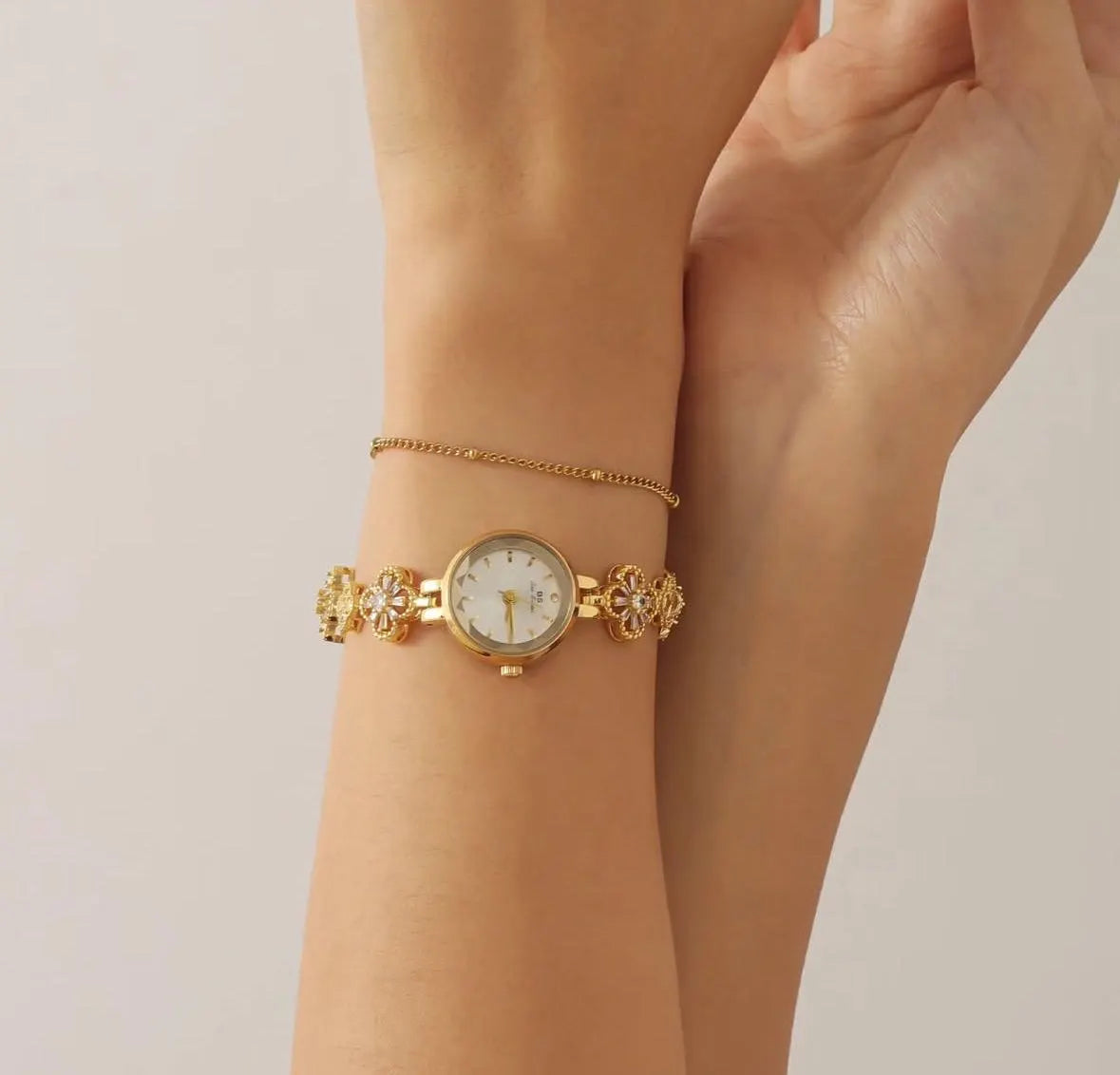 Vintage women old money gemstone watch