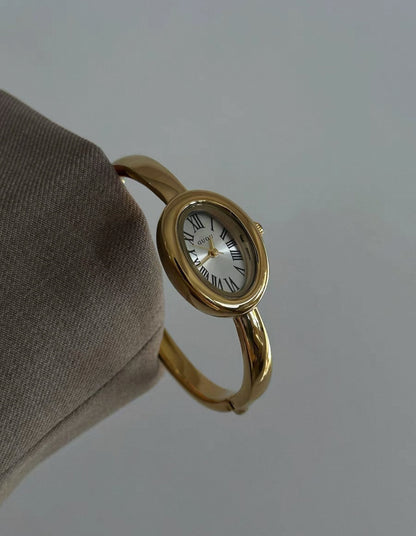 Gold bangle watch watch | Vintage inspired