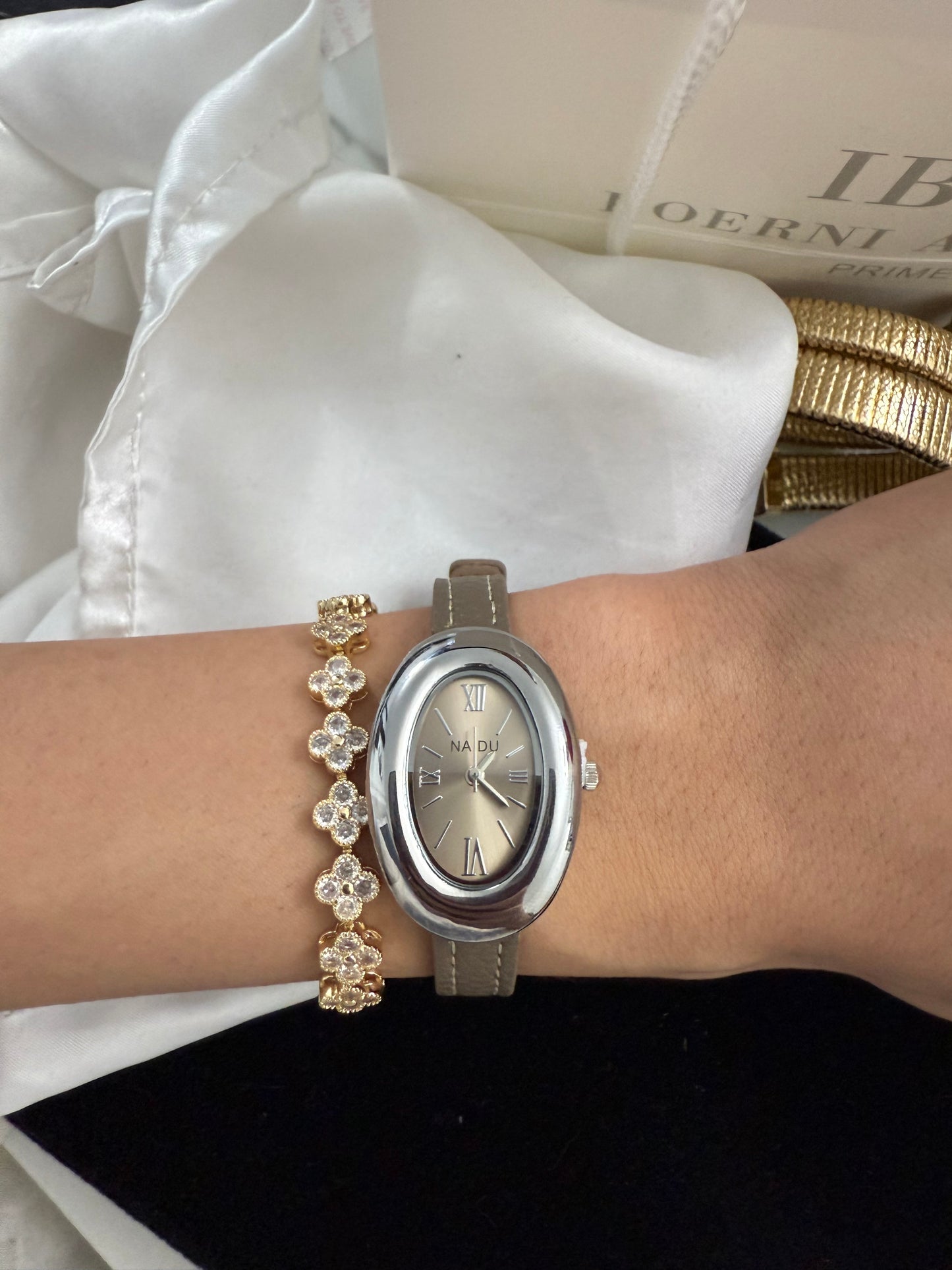 Burgundy luxury leather oval watch - PrettyCuteWrist