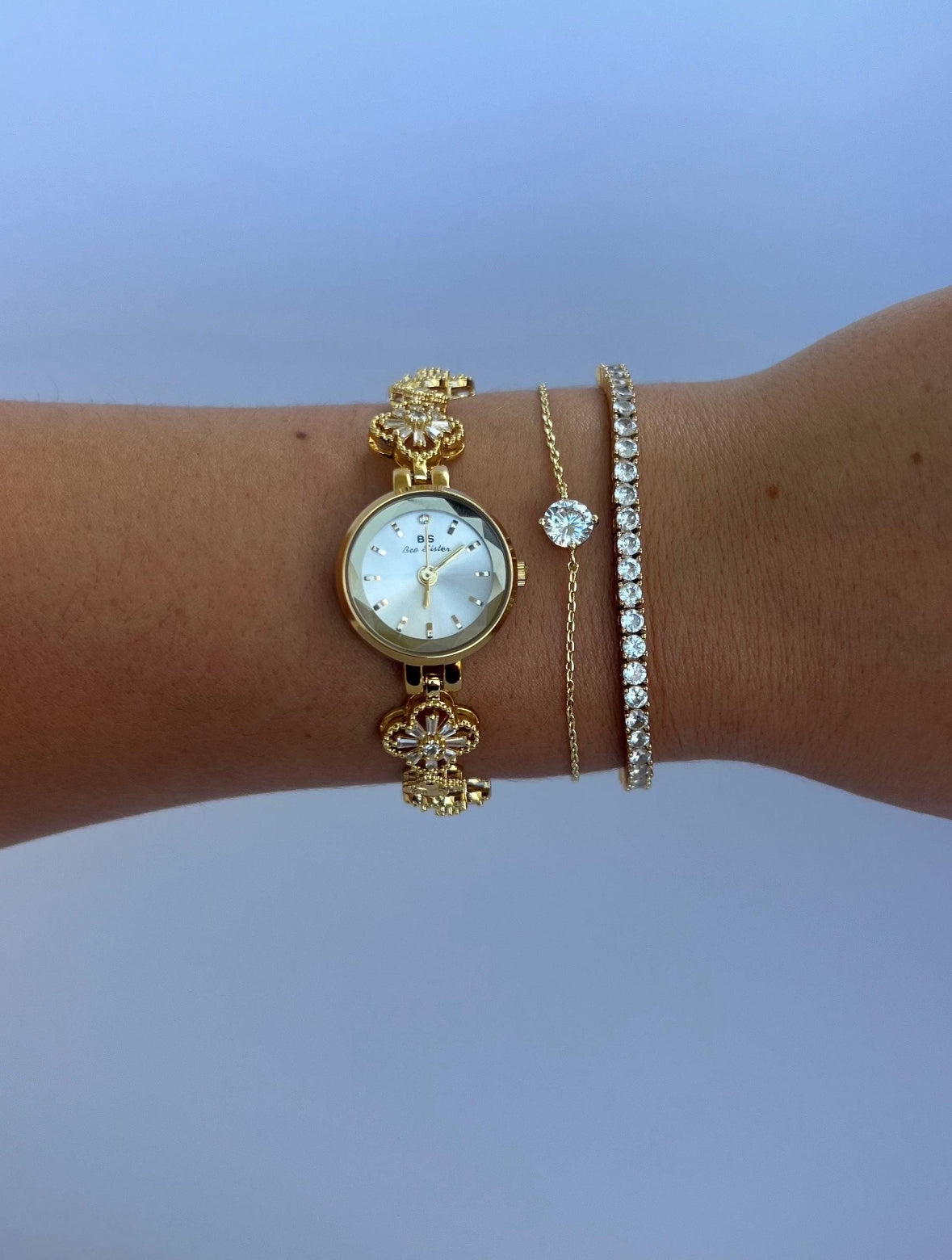 Vintage women old money gemstone watch