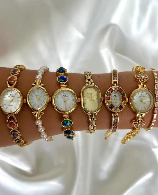 Montre vintage délicate en or, montre pour femme,