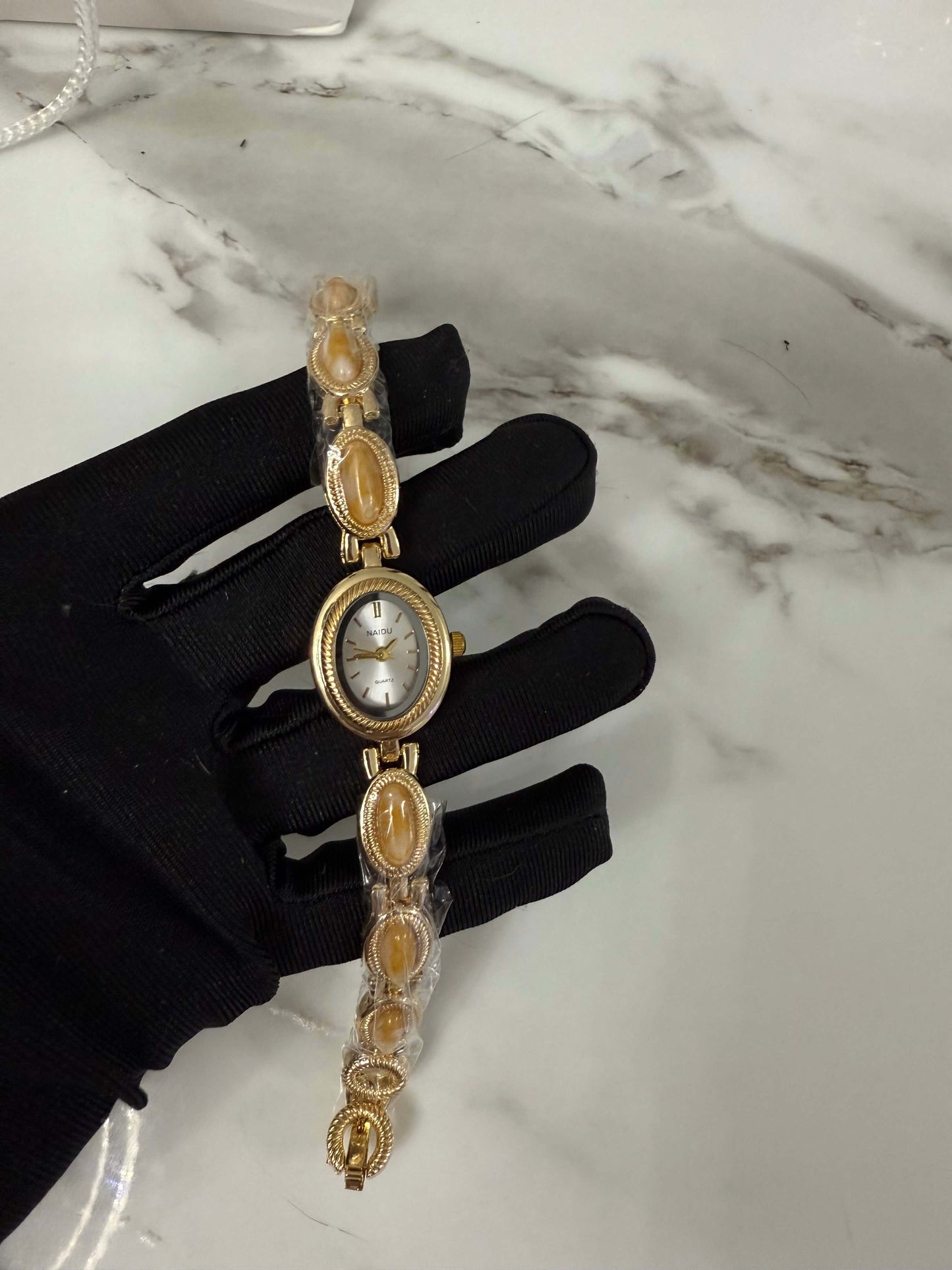 Old money gold gemstome watch | Vintage inspired - PrettyCuteWrist