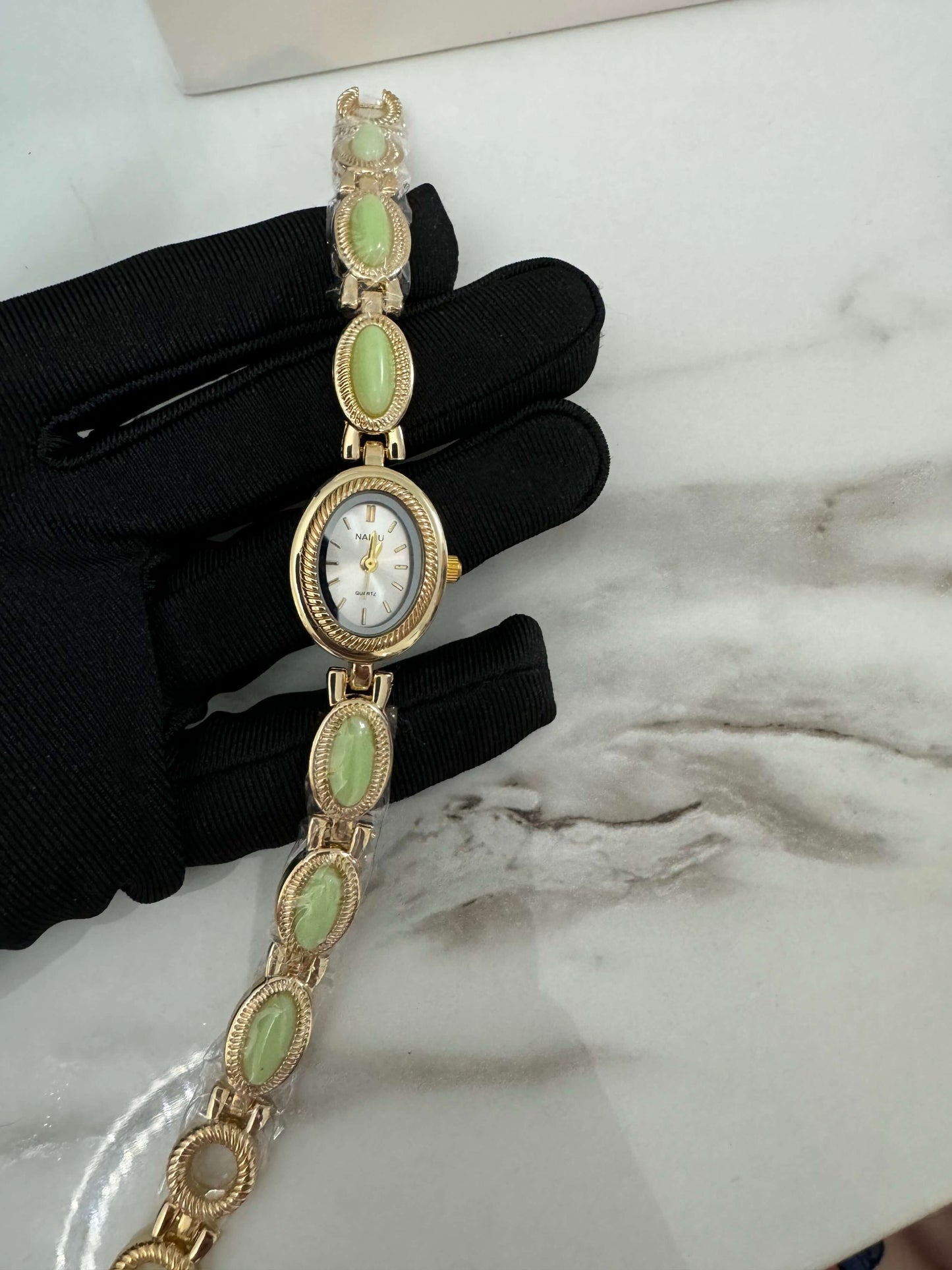 Old money gold gemstome watch | Vintage inspired - PrettyCuteWrist