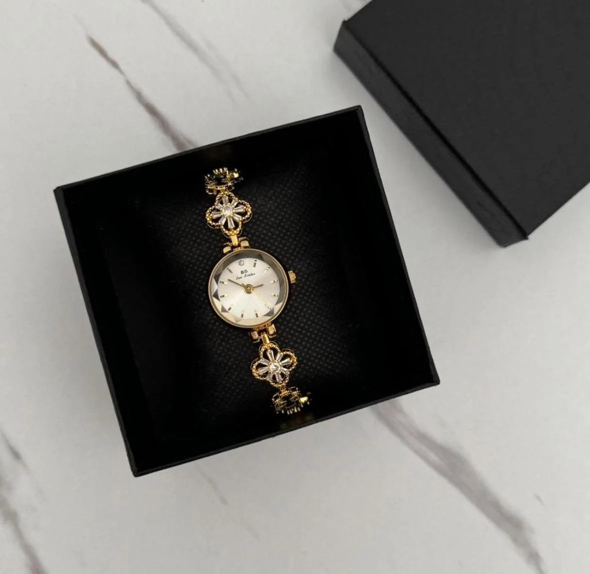 Gold flower old money Watch, Vintage inspired