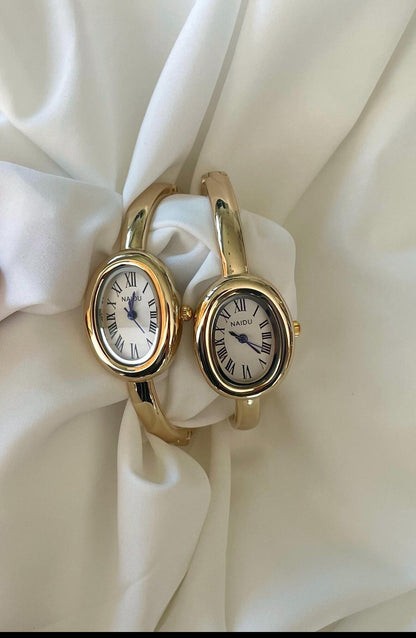 Gold bangle watch watch | Vintage inspired