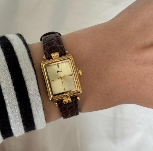 Montre en or vintage délicate, montre pour femme, montre à argent ancien, montre en cuir, montre en or vintage,