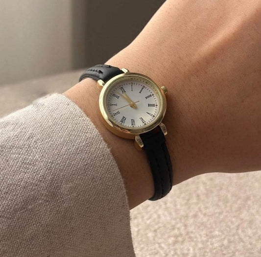 Montre femme vintage en cuir doré, montre vintage délicate, montre vintage en cuir doré