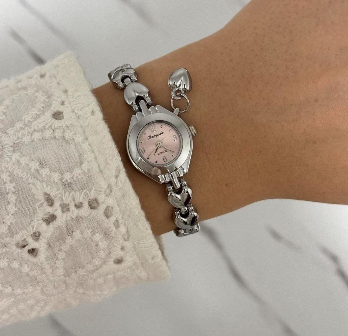 Vintage dainty gold Women's Watch