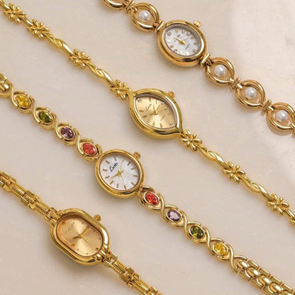 Montre vintage en or, montre femme délicate en pierres précieuses