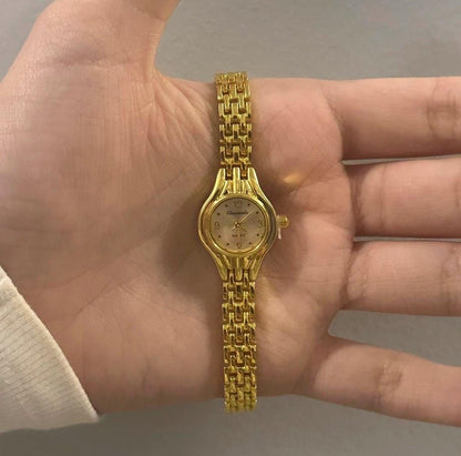 Vintage Gold Watch minimalist